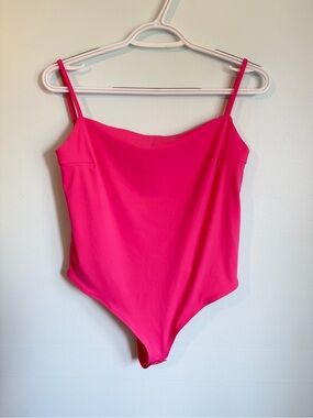 NWT Dynamite Bare Open Back Bodysuit - Fandago Pink - Size Large
